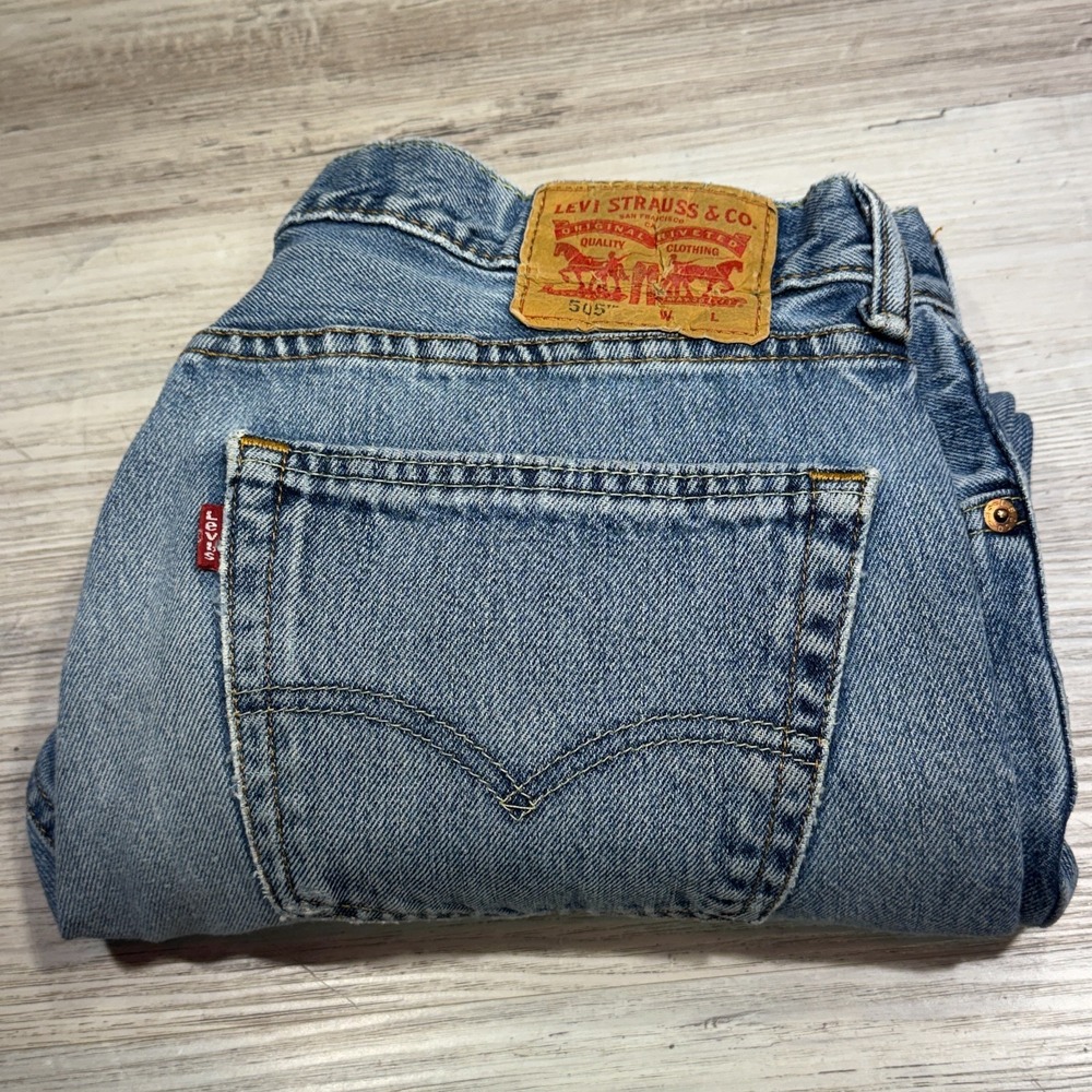 Levi's 505 Jean Men's Sz 34x38 (Actual 33x34.5) 100% Cotton Distressed